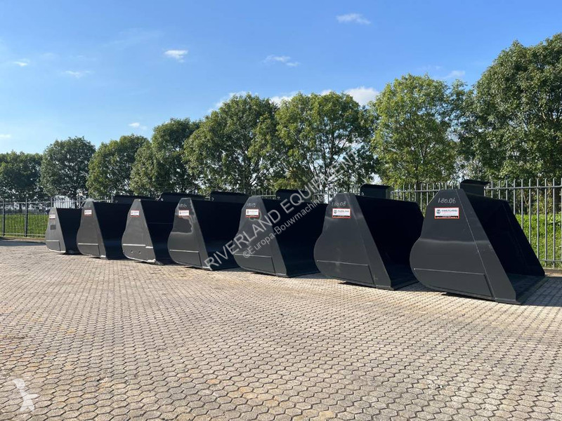 Volvo buckets GP new unused bolted on and with...