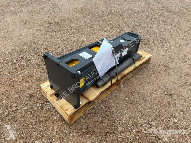تجهيزات الأشغال العمومية Mustang  HM400
