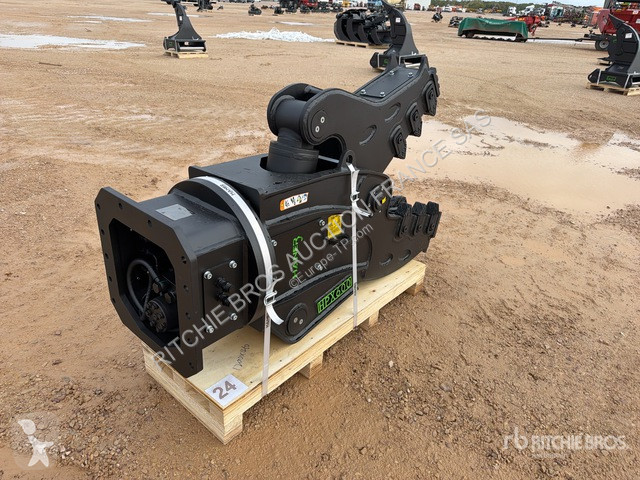تجهيزات الأشغال العمومية Haener  HPX600A