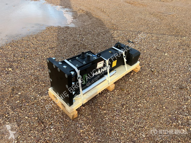 تجهيزات الأشغال العمومية Haener  HX700A