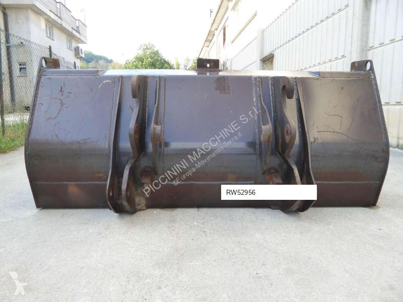 تجهيزات الأشغال العمومية Komatsu