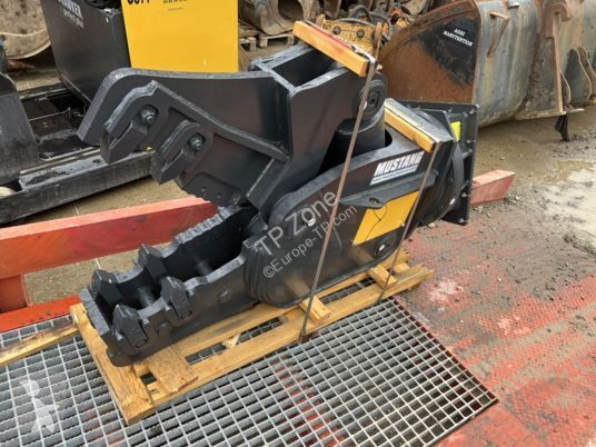 Equipamentos de obras Mustang FK10