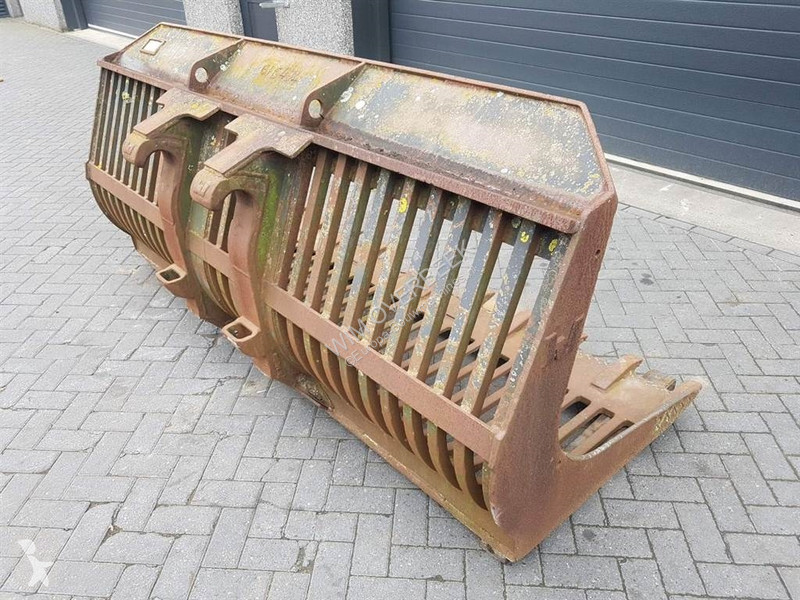 Vybavenie stavebného stroja Liebherr...