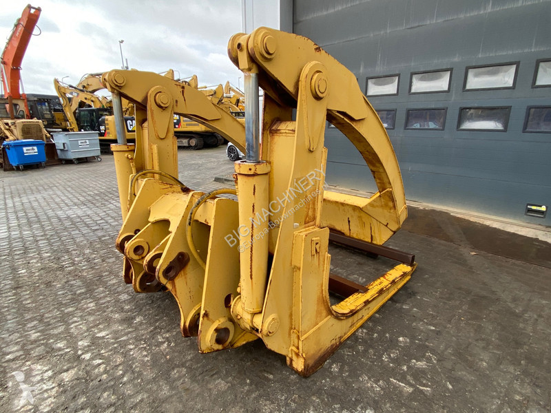 Equipamentos de obras Caterpillar Logging forks...