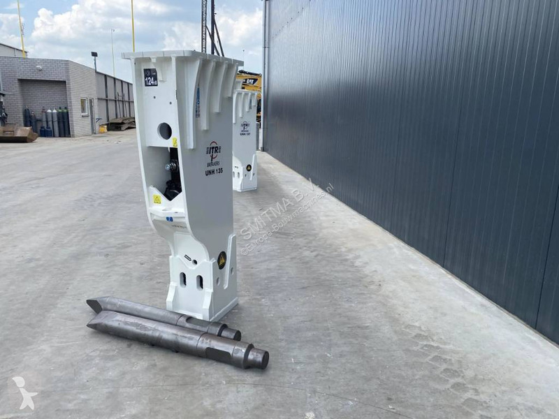 Aanbouwstukken voor bouwmachines UNH135