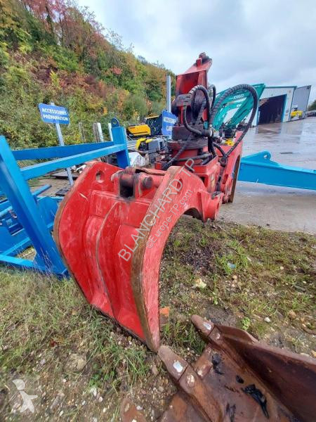 تجهيزات الأشغال العمومية Rozzi  R44/802