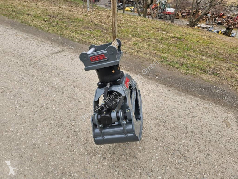 Equipamentos de obras UG 02