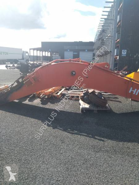 Équipements TP Hitachi