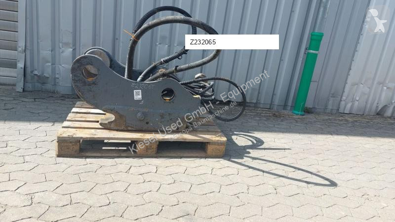 Equipamientos maquinaria OP Doosan Attache...