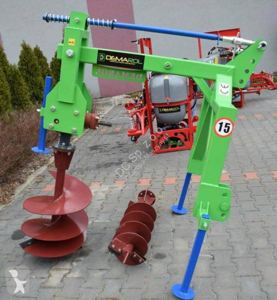 Équipements TP Demarol Erdbohrer / Earth auger...