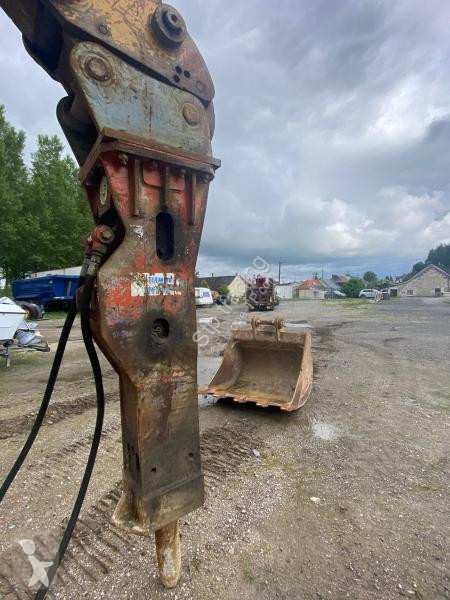 تجهيزات الأشغال العمومية Hammer H 130P