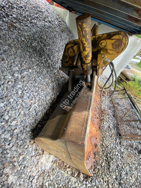 Équipements TP Caterpillar ORIENTABLE 2M