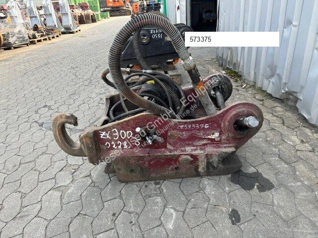 Stavební vybavení Hitachi Attache rapide...