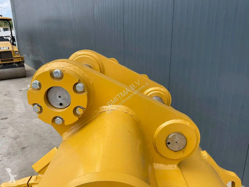 Aanbouwstukken voor bouwmachines Caterpillar...