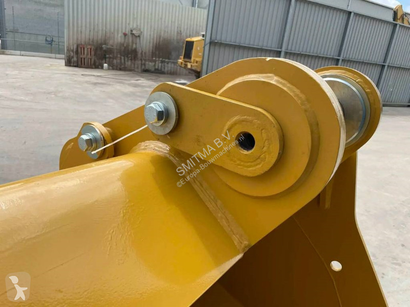 Aanbouwstukken voor bouwmachines Caterpillar...