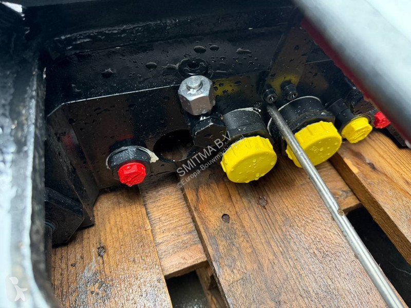 Vybavenie stavebného stroja Oilquick OQ70/55 -...