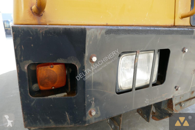 Sklápač Morooka MST2300VD