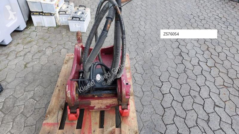 تجهيزات الأشغال العمومية Oilquick Attache...