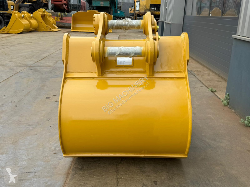 Aanbouwstukken voor bouwmachines Caterpillar...
