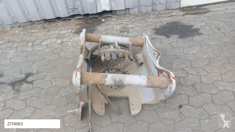 Stavební vybavení Oilquick Attache rapide...