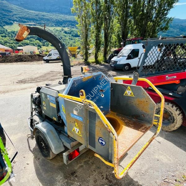 Espaces verts   Broyeur de branche