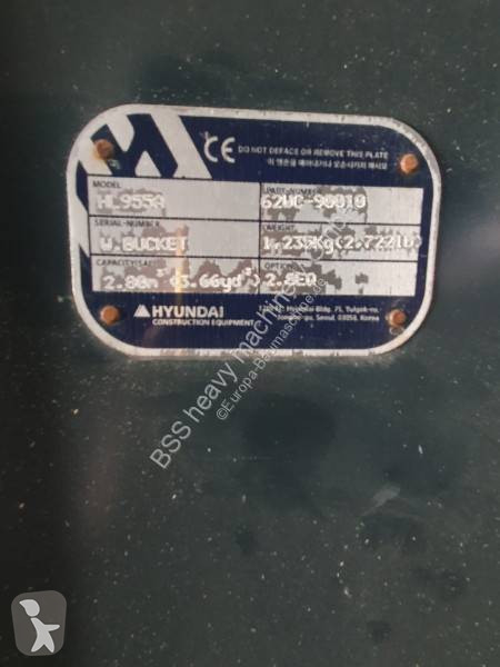 Stavební vybavení Hyundai 2.8m³ Volvo-System