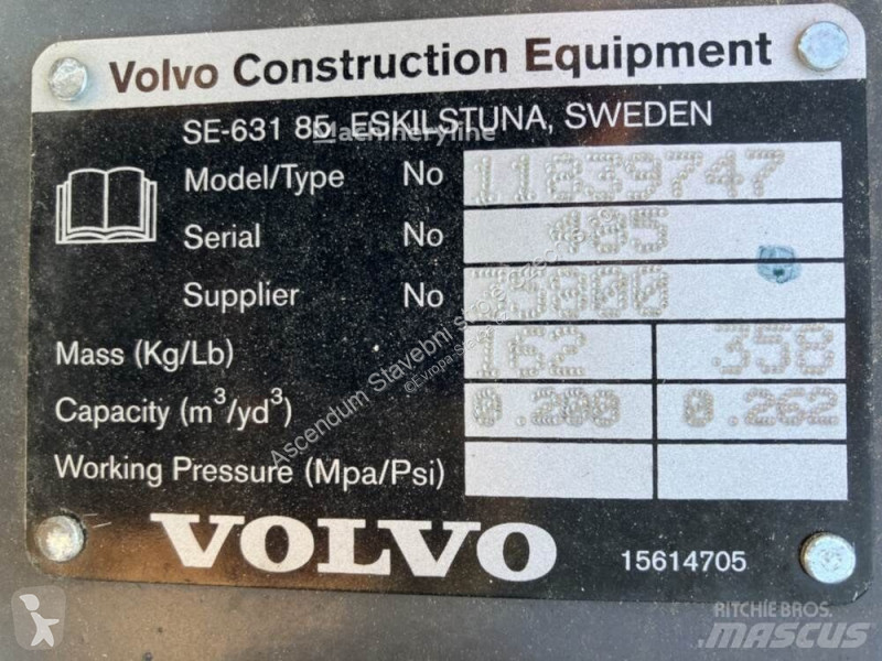 تجهيزات الأشغال العمومية Volvo GP