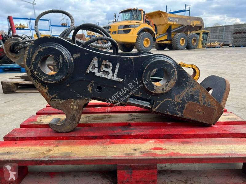 Equipamientos maquinaria OP Volvo S1 - 323D
