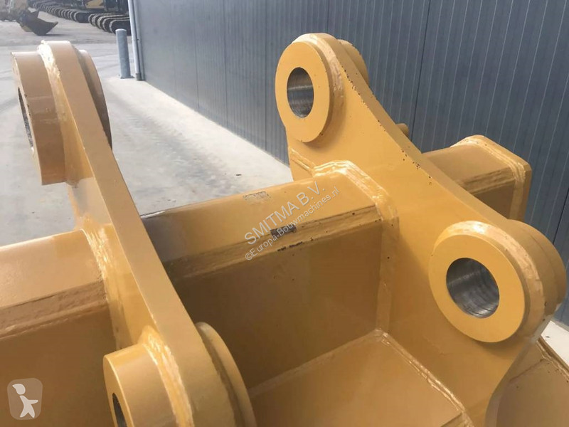 تجهيزات الأشغال العمومية Caterpillar 2 TB