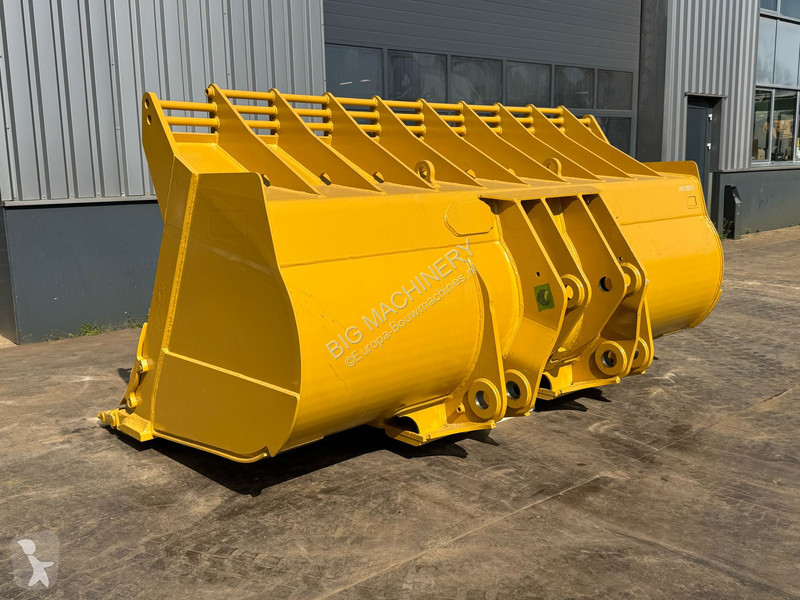 Equipamientos maquinaria OP Caterpillar Loader...