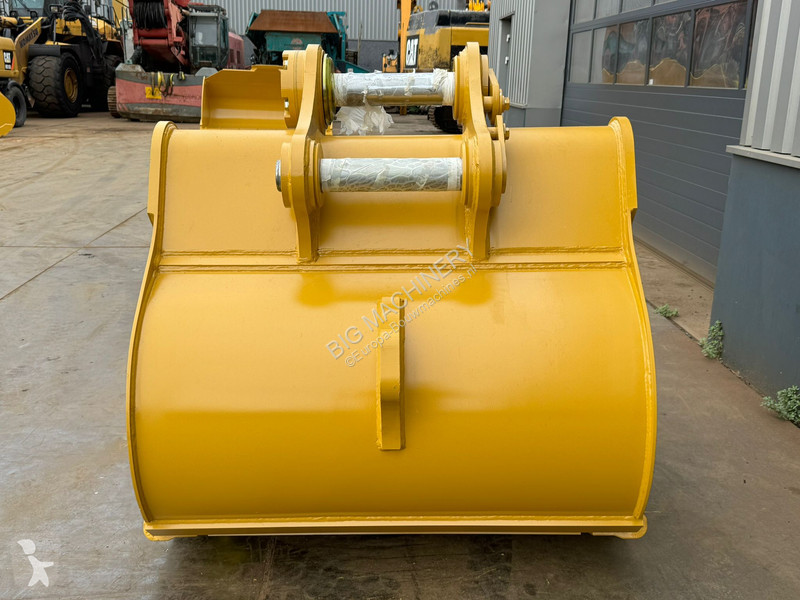 Aanbouwstukken voor bouwmachines Caterpillar...