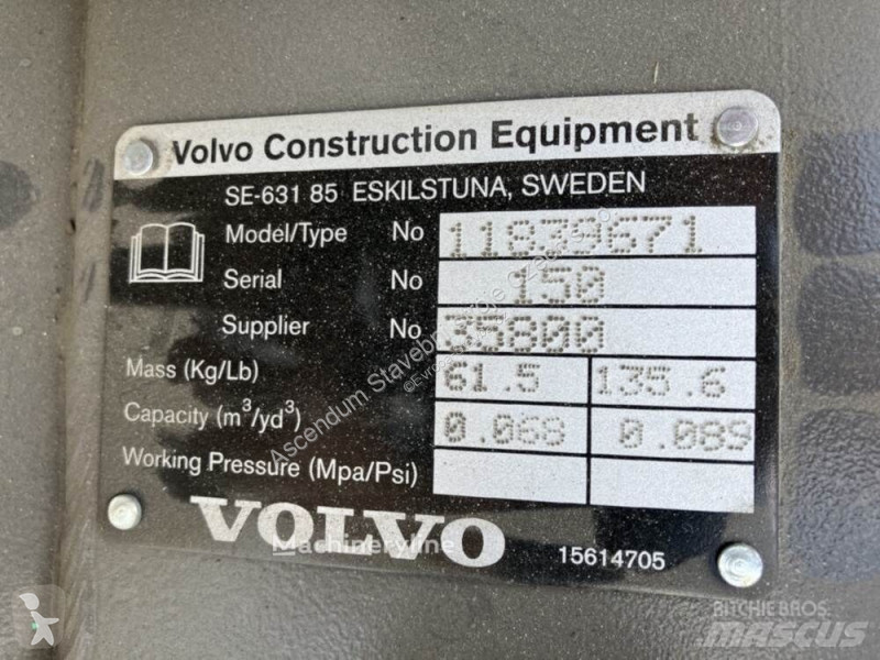 تجهيزات الأشغال العمومية Volvo Tieflöffel mit...