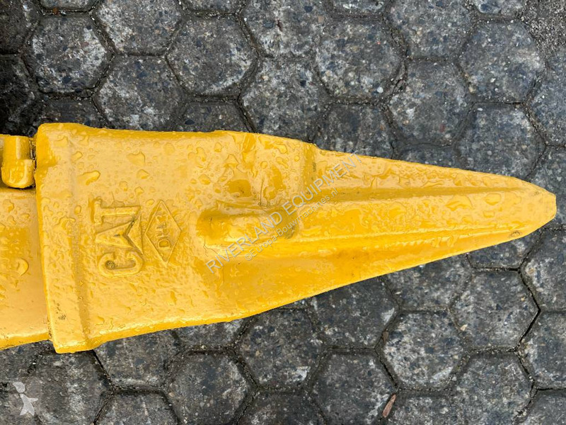 Aanbouwstukken voor bouwmachines Caterpillar...