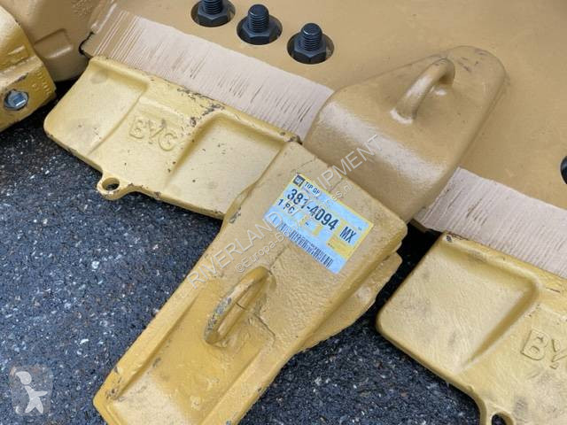 Aanbouwstukken voor bouwmachines Caterpillar...