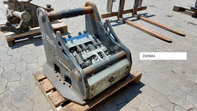 Equipamientos maquinaria OP Oilquick Attache...