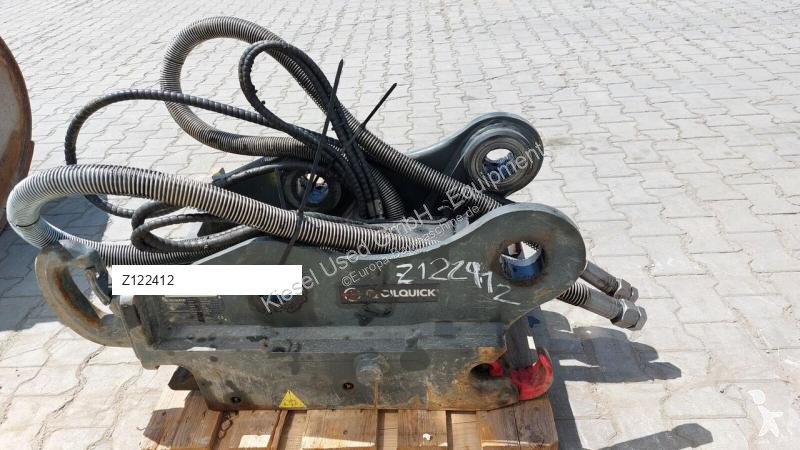 Stavební vybavení Komatsu Attache rapide...
