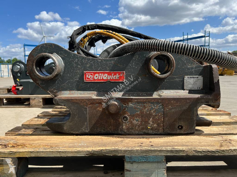 Equipamentos de obras Oilquick OQ70/55 - EC210...