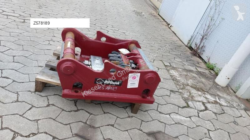 Stavební vybavení Oilquick Attache rapide...