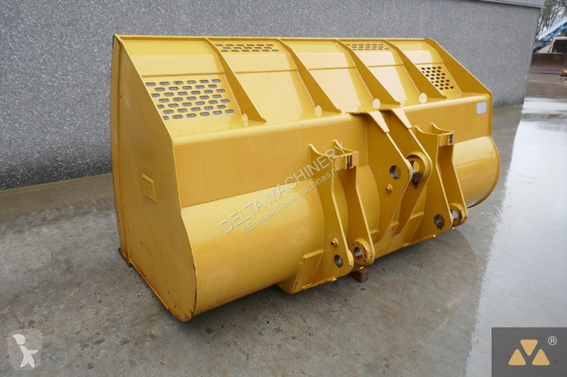 Aanbouwstukken voor bouwmachines Caterpillar...