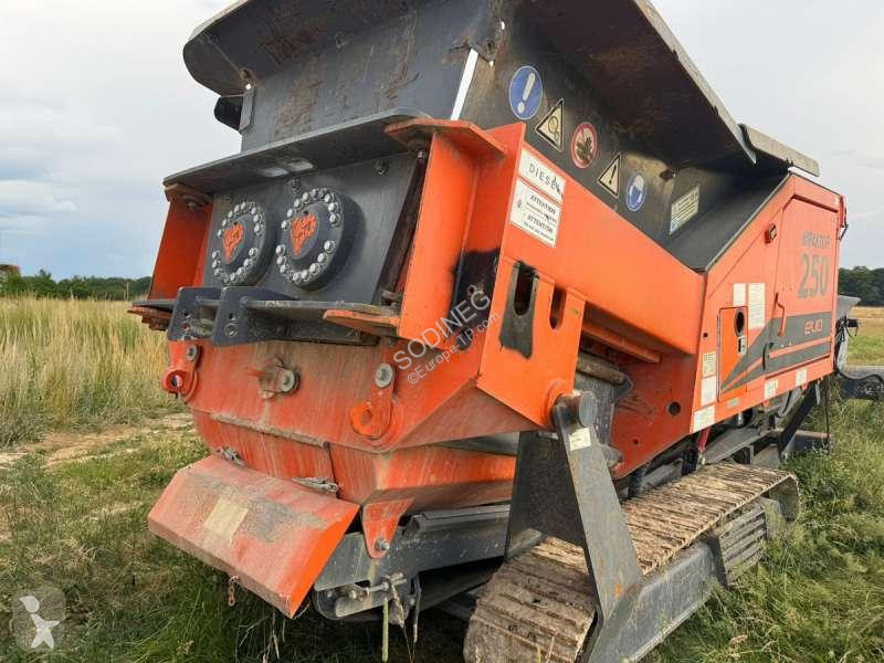 Equipamientos maquinaria OP Arjes  IMPAKTOR 250...