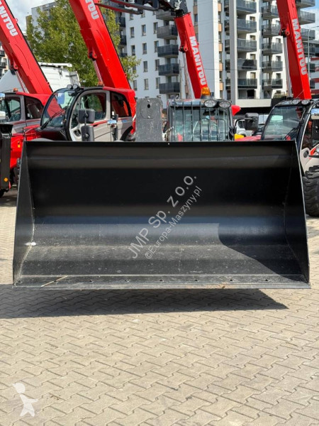 تجهيزات الأشغال العمومية Manitou CBA 1500 L2450...