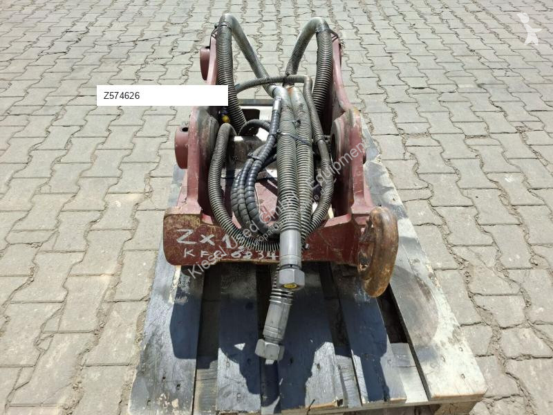 تجهيزات الأشغال العمومية Hitachi Attache rapide...