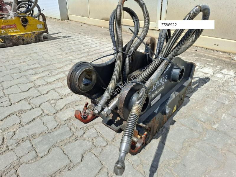 Equipamientos maquinaria OP Oilquick Attache...