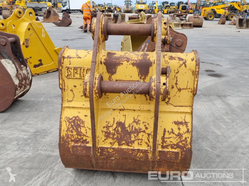 Echipamente pentru construcţii Caterpillar