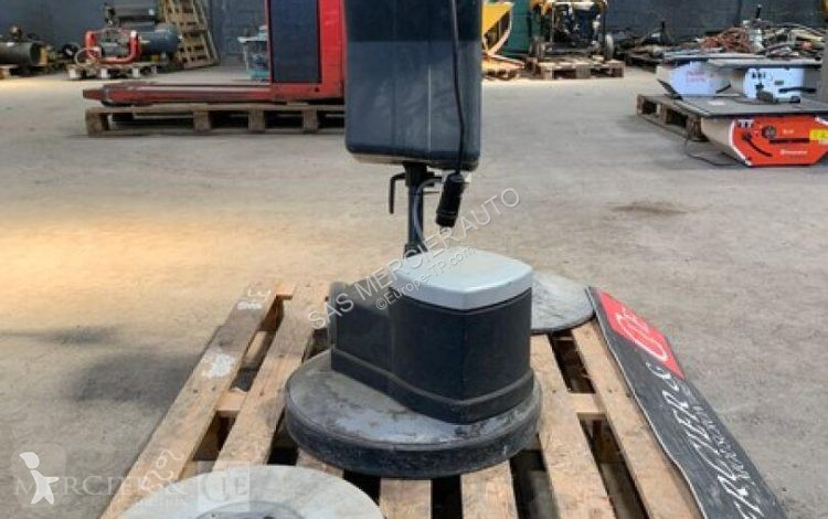Aanbouwstukken voor bouwmachines Nilfisk...