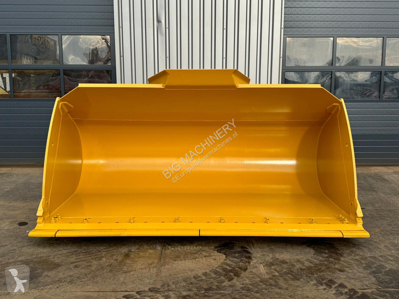 تجهيزات الأشغال العمومية Caterpillar Loader...