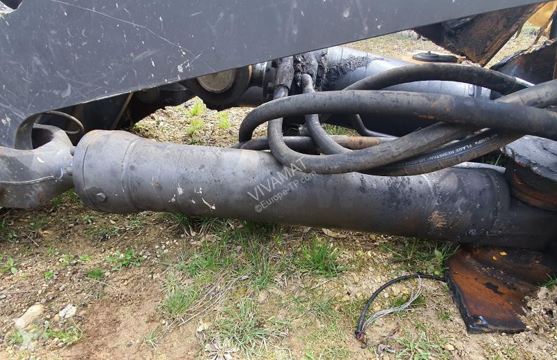 Vybavenie stavebného stroja Volvo 150H -