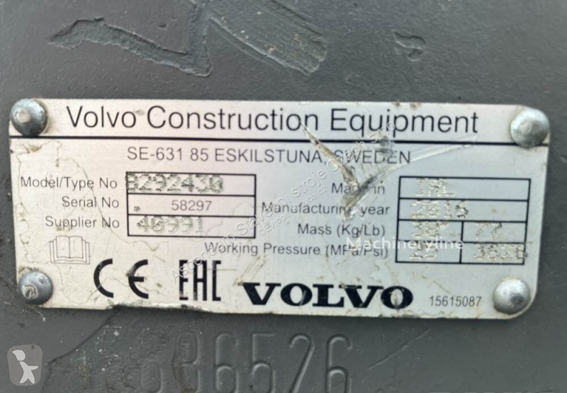 تجهيزات الأشغال العمومية Volvo Attache rapide...