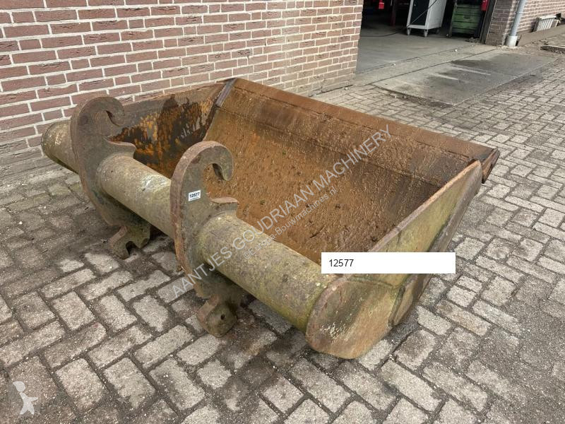 Vybavenie stavebného stroja  CW30