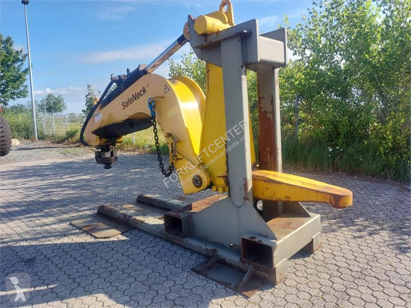 Vybavenie stavebného stroja  SAN 40L SafeNeck...